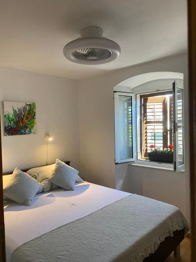 Mediterano Apartment - City Center Split Buitenkant foto