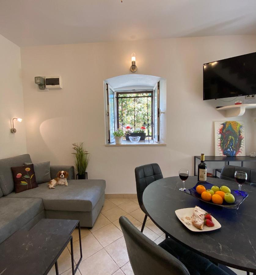 Mediterano Apartment - City Center Split Buitenkant foto